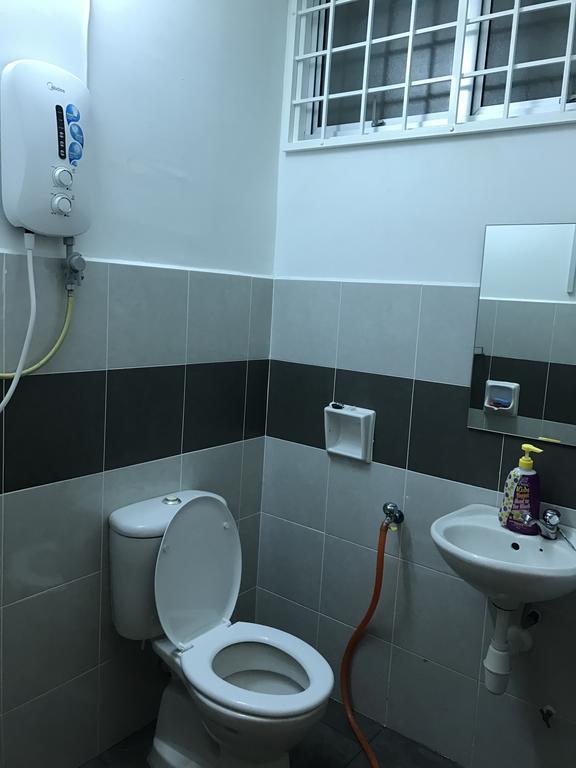 Apartment In Ladang Tok Pelam Kuala Terengganu Exterior foto